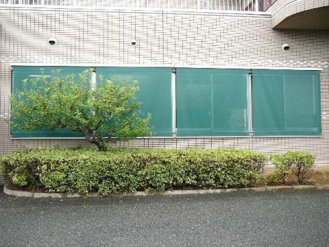 佐賀市内　某施設に　ＮＥＷアウタ－シェ－ドを設置させて頂きました。
